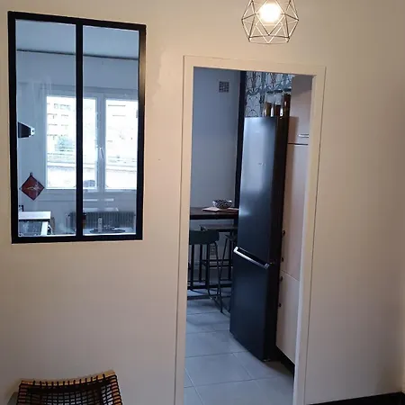 Le Celadon Apartament
