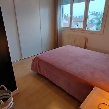 Le Celadon Apartament